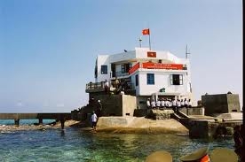 Mỗi người dân Việt Nam – một cọc nhọn Bạch Đằng